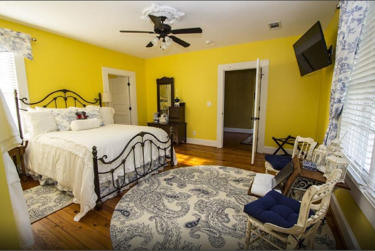 Bama Bed And Breakfast - Chimes Suite タスカルーサ エクステリア 写真